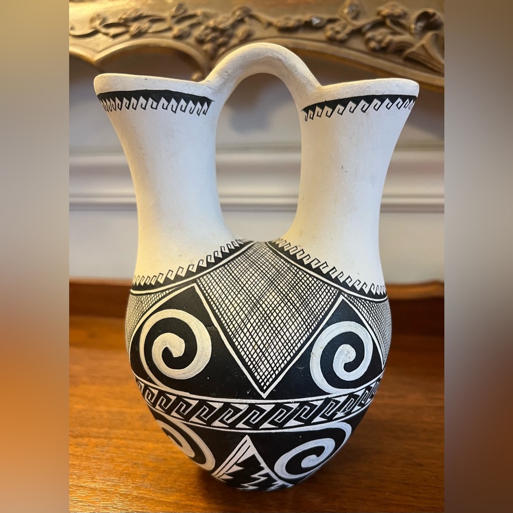 Wedding Vase Signed E Garcia G
Snake Swirl Black White Native American Pottery